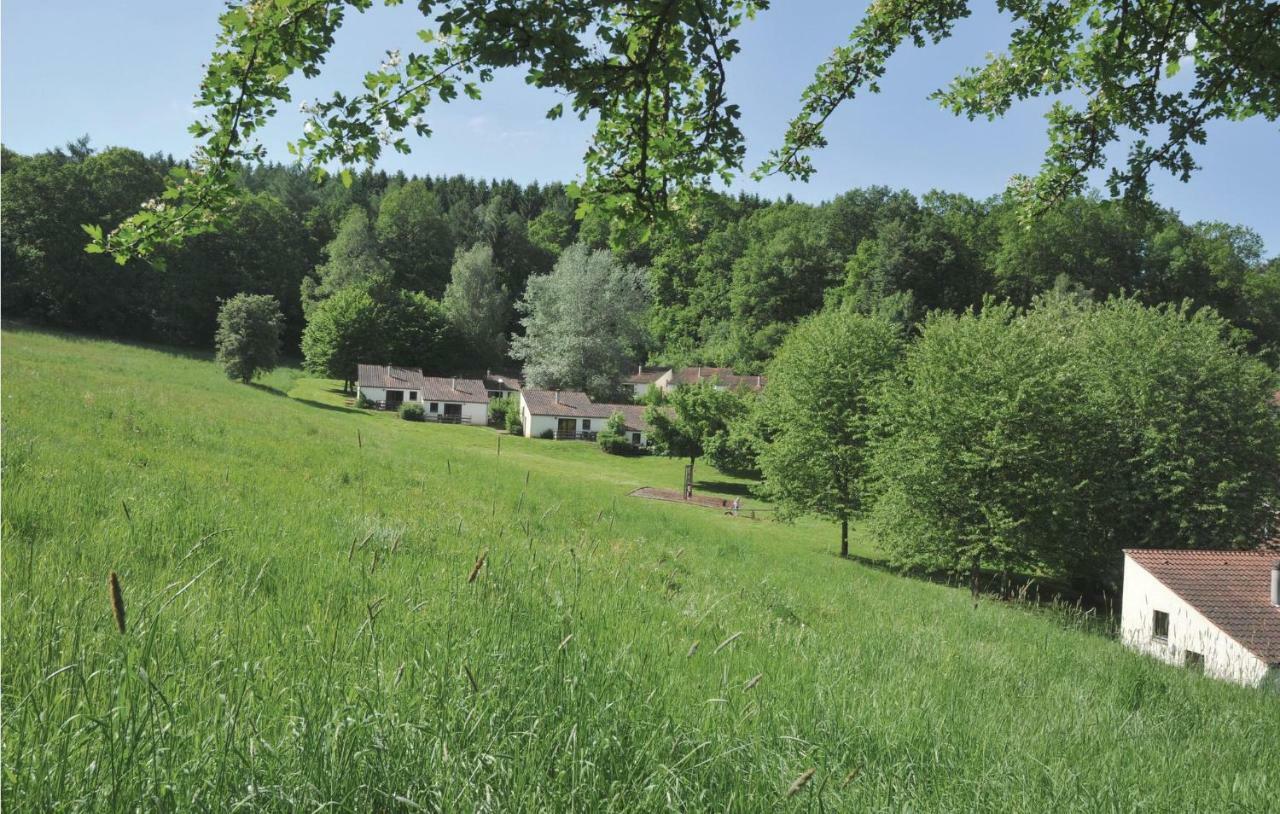 Vallee De Rabais Hotel Virton Exterior photo